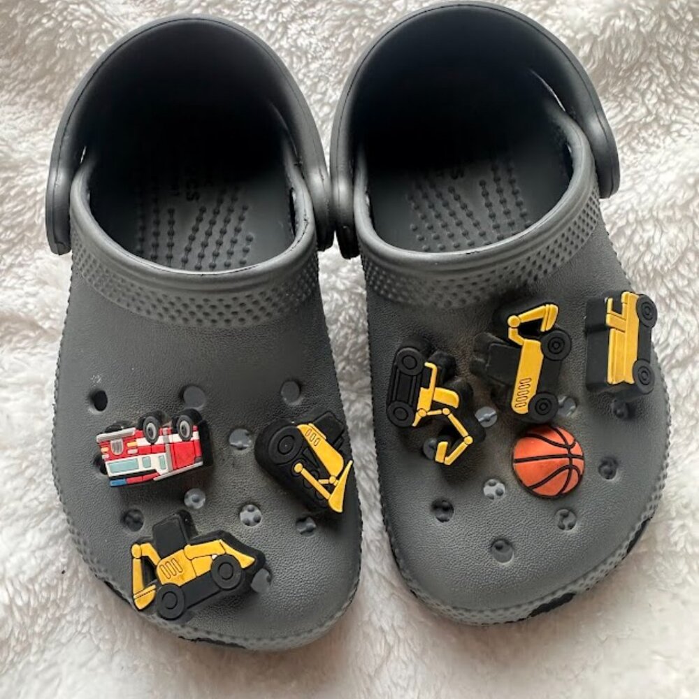 CROCS SIZE C8 KIDS
